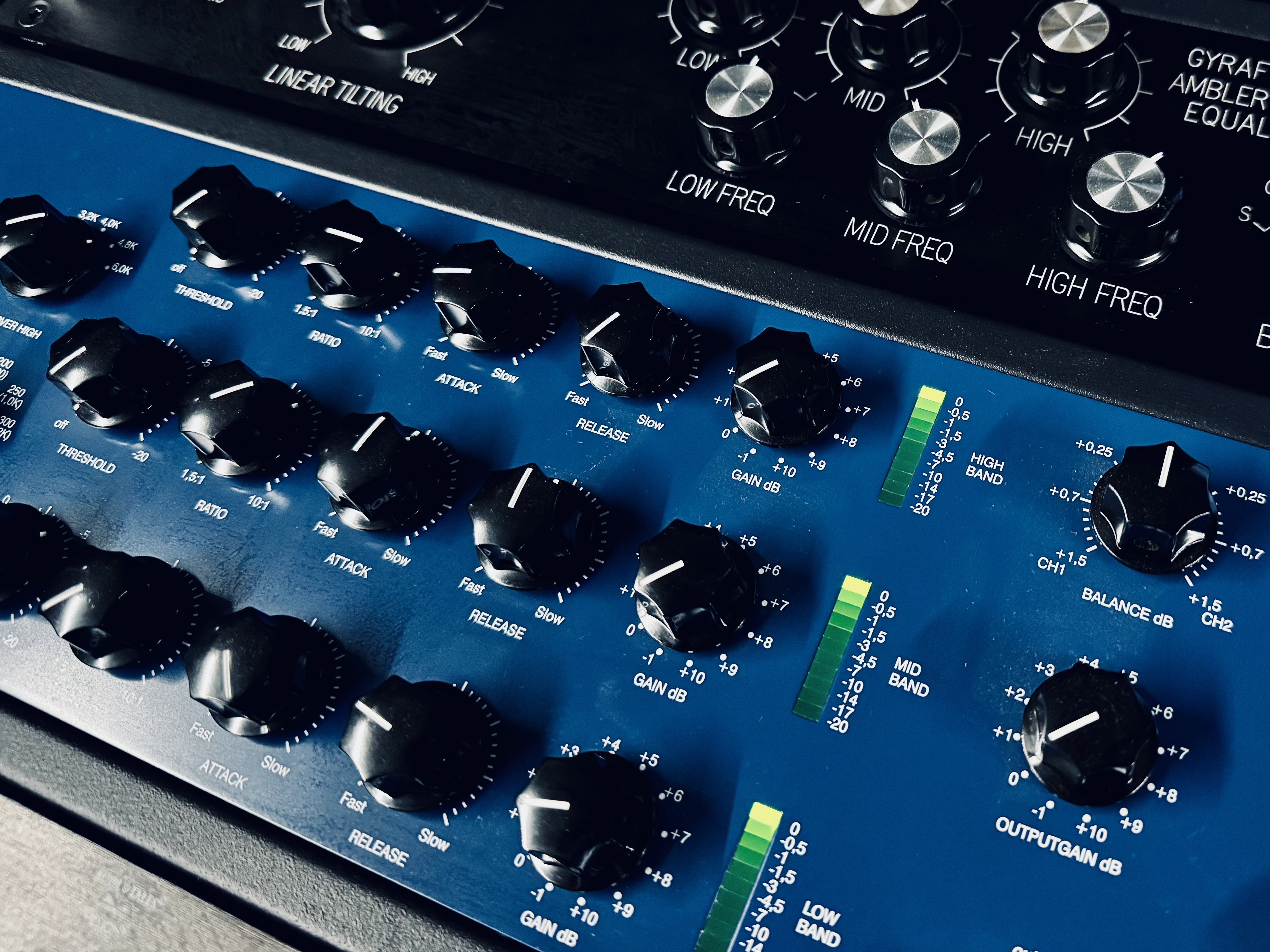 Analog mastering hardware in the Sontale Mastering studio